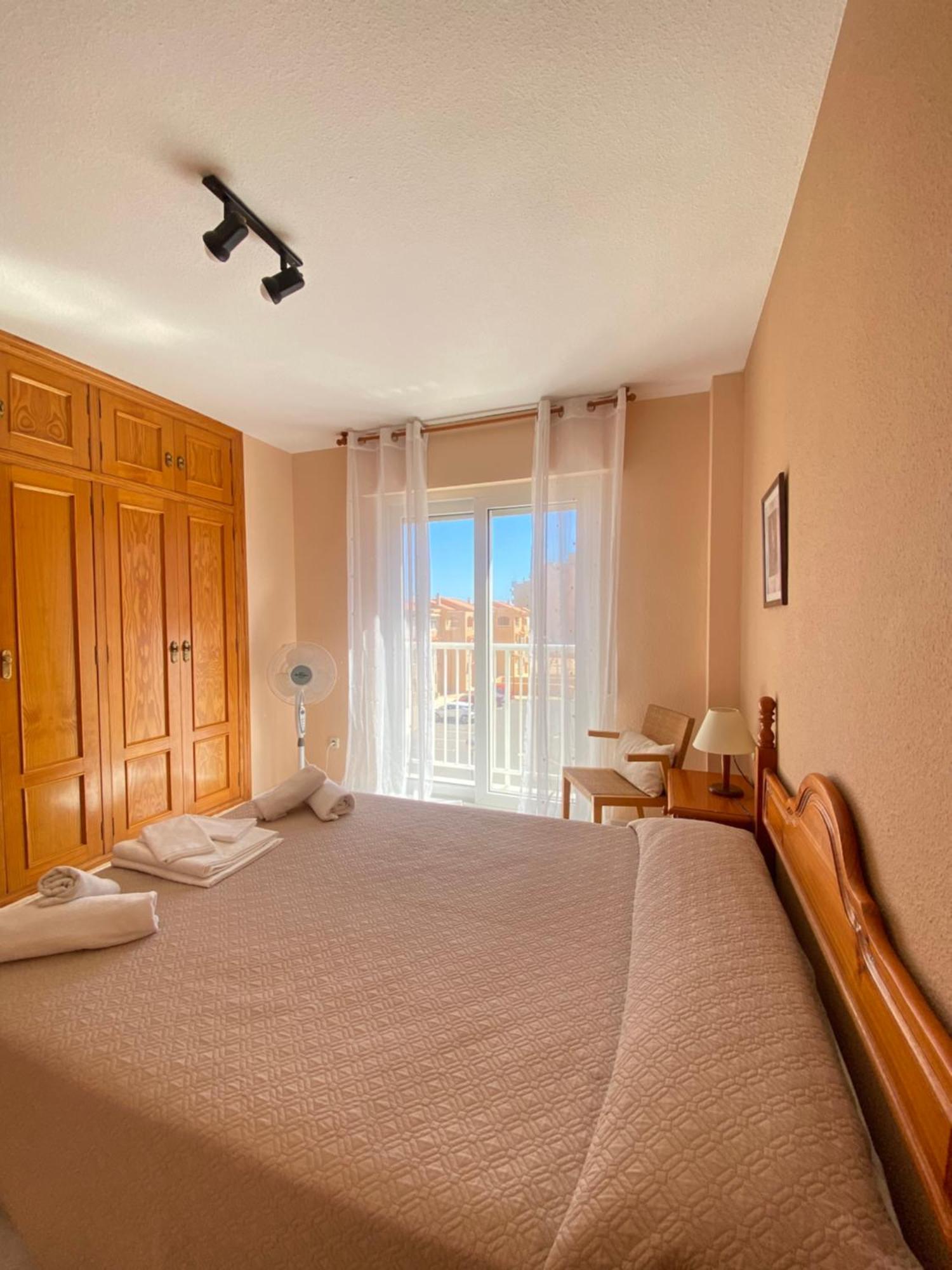 Apartamentos Copacabana Playa Ла Манга Дел Мар Менор Екстериор снимка